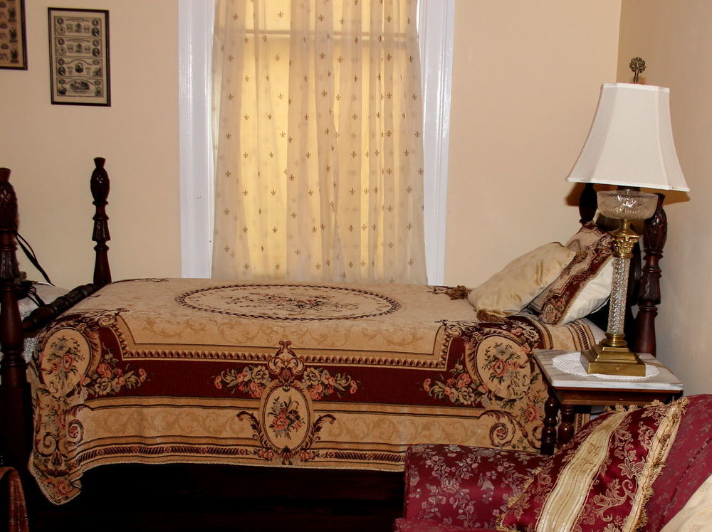Bisland House Bed And Breakfast Натчез Екстер'єр фото