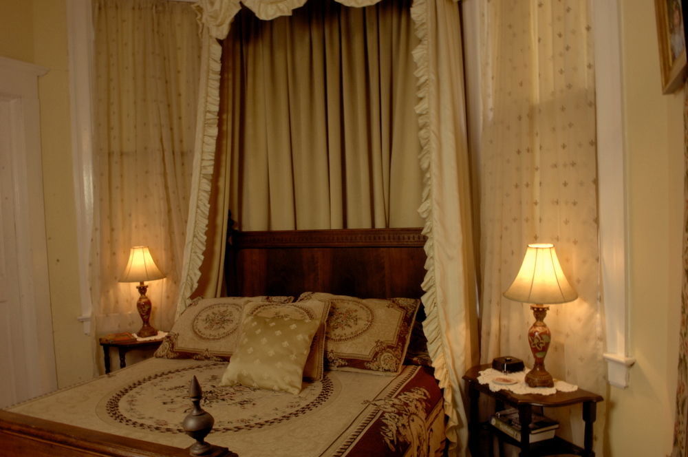 Bisland House Bed And Breakfast Натчез Екстер'єр фото