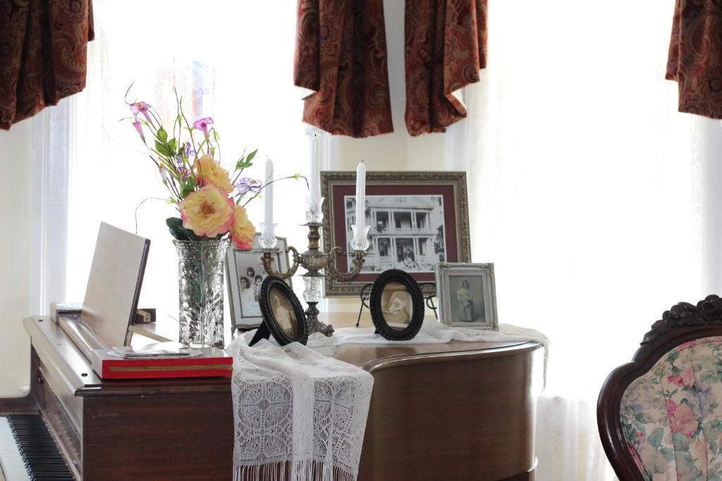 Bisland House Bed And Breakfast Натчез Екстер'єр фото