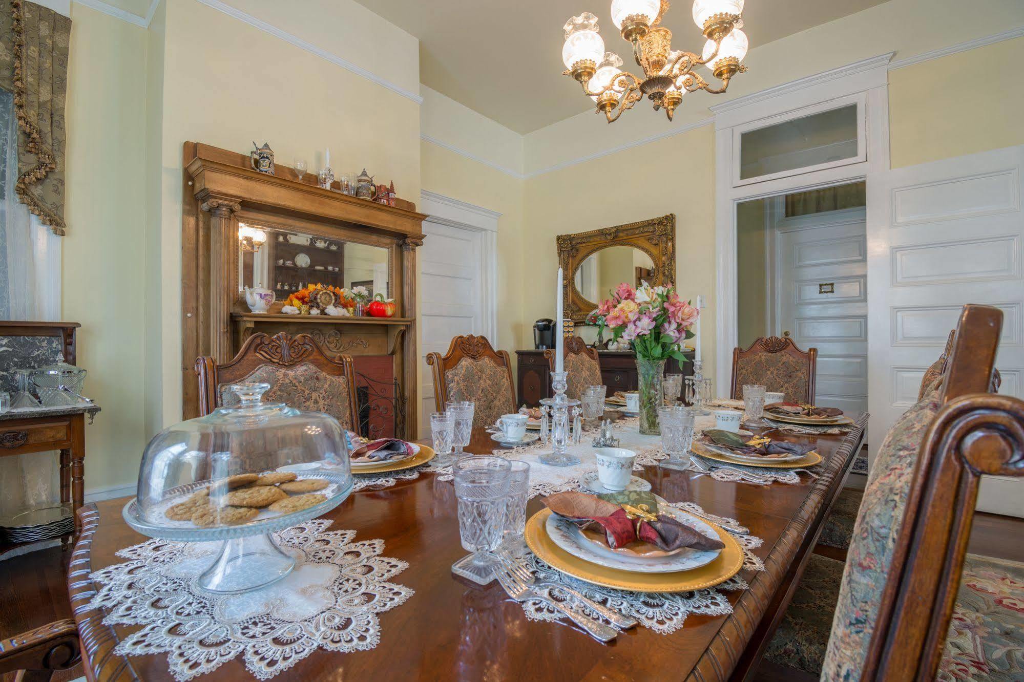 Bisland House Bed And Breakfast Натчез Екстер'єр фото