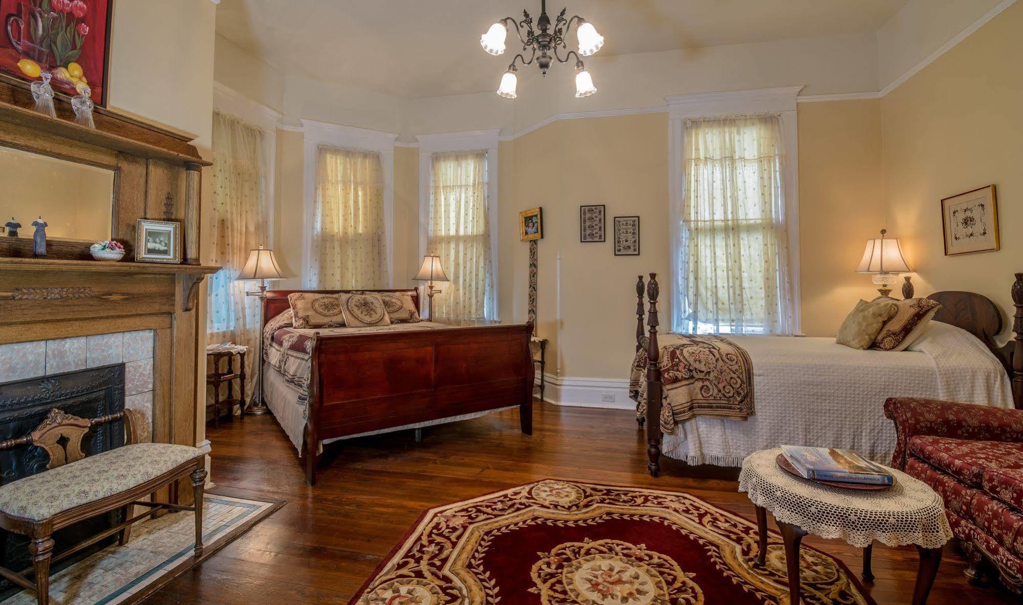 Bisland House Bed And Breakfast Натчез Екстер'єр фото